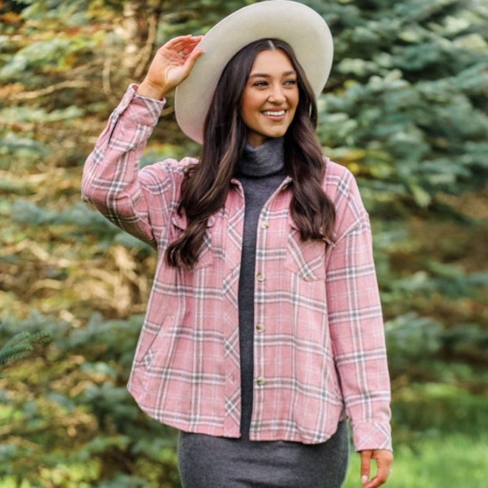 PINK PLAID FLANNEL OVERSIZED SHACKET JACKET SMALL BUTTON UP LIKE NEW - Picture 1 of 8